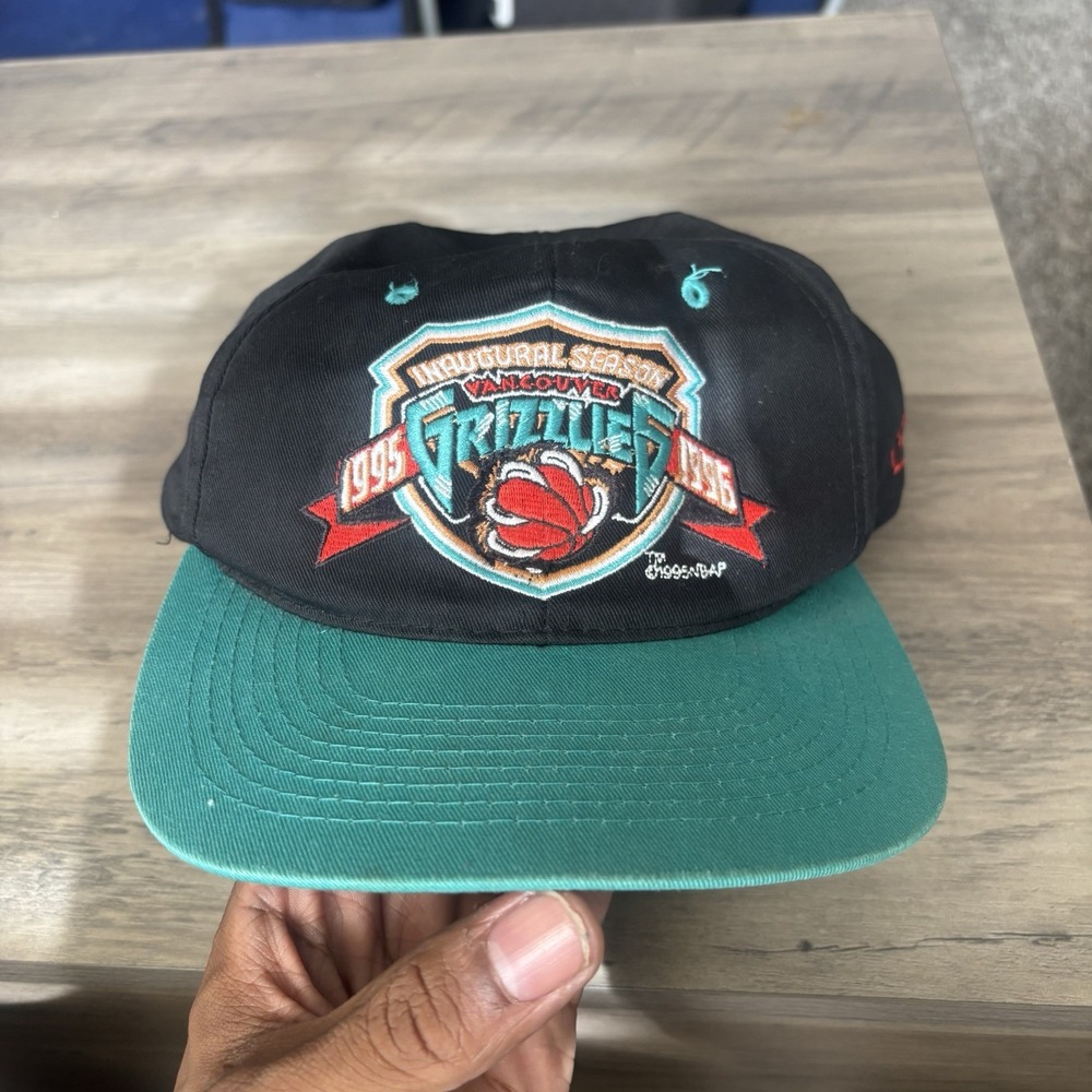 1995 1996 Inaugural Season Vancouver Grizzlies Snapback 1598 of 5000